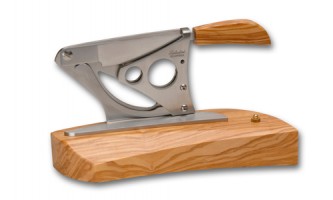Table cigar cutter | cod. 3013 (olive wood)